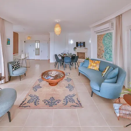 The Grove Вилла Каш